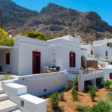 Feriehus Stunning Sunset House On Kamares Bay With Playground