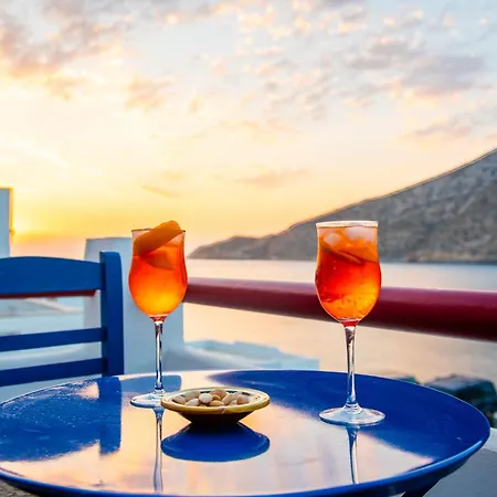 Stunning Sunset House On Kamares Bay With Playground *