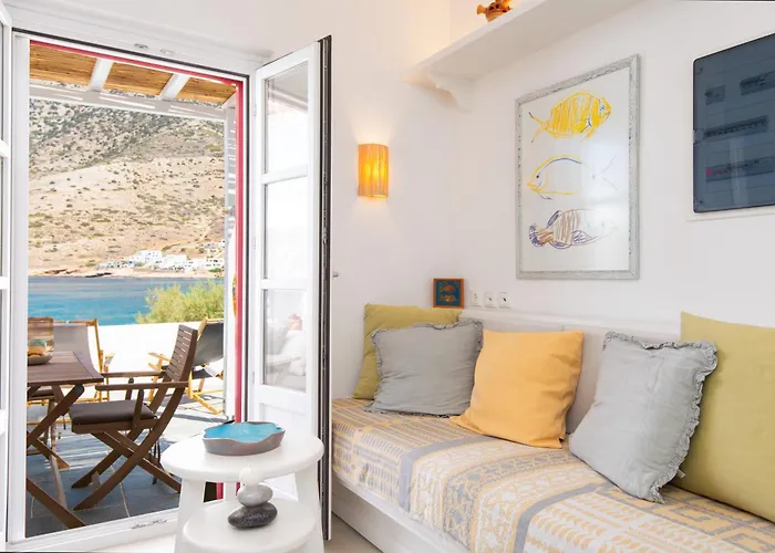 Stunning Sunset House On Kamares Bay With Playground *