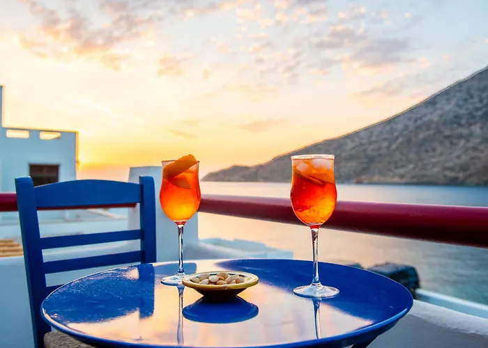 Stunning Sunset House On Kamares Bay With Playground *