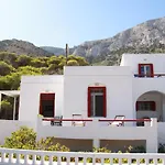 Stunning Sunset House On Kamares Bay With Playground