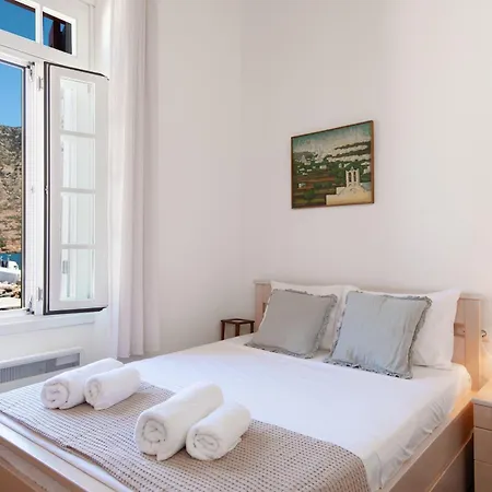 Stunning Sunset House On Kamares Bay With Playground