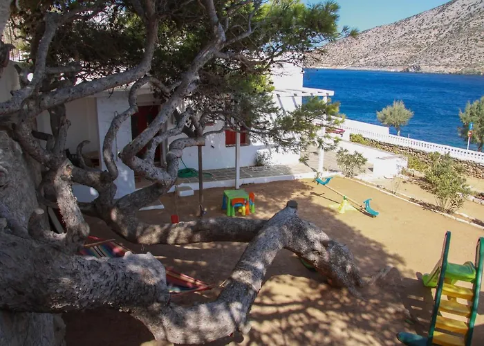 Stunning Sunset House On Kamares Bay With Playground * קאמארי